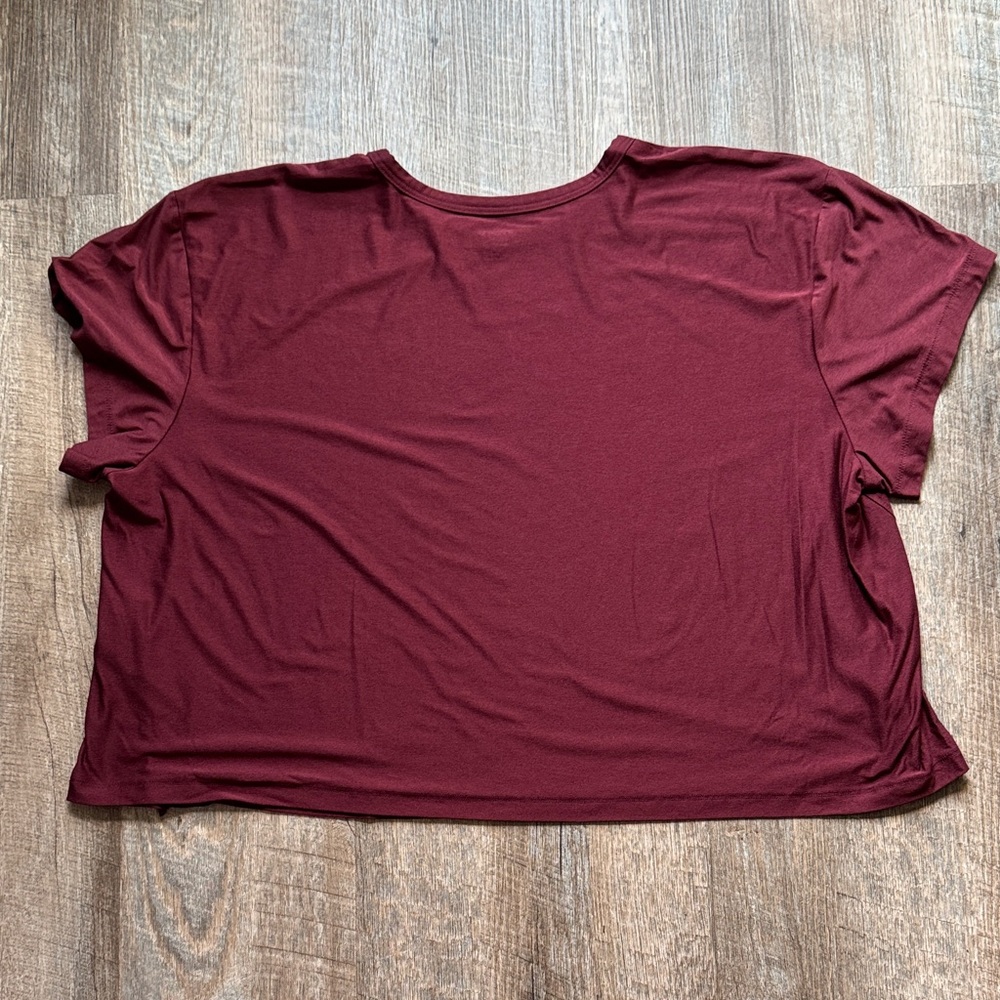Old Navy Wine Red Boxy Cropped Tee - Picture 6 of 7